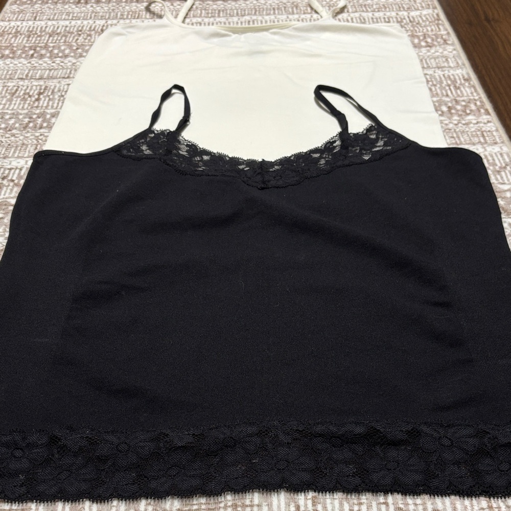Cache Black and Cream Cami Set